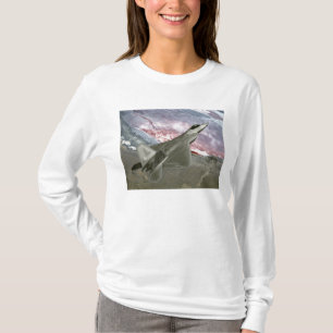 T-shirt Um raptor F/A-22 voa uma missão de treinamento