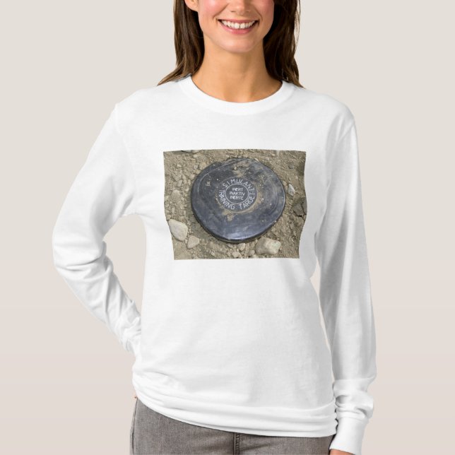 T-shirt Uma mina terrestre simulada (Frente)