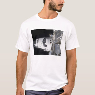 T-shirt Uma opinião do alto-ângulo da cabine do grupo