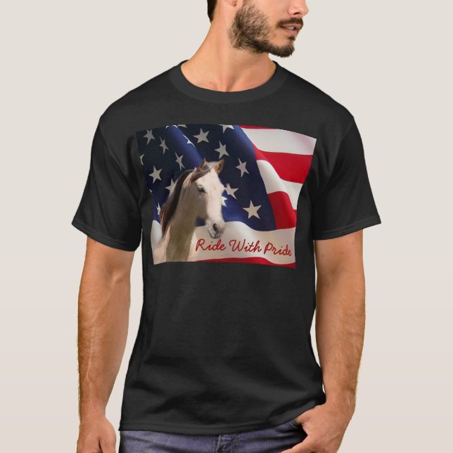 T-shirt unisex da bandeira americana do cavalo (Frente)