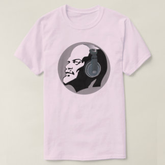T-SHIRT URBAN LENIN COM FONES DE OUVIDO DE MÚSICA 