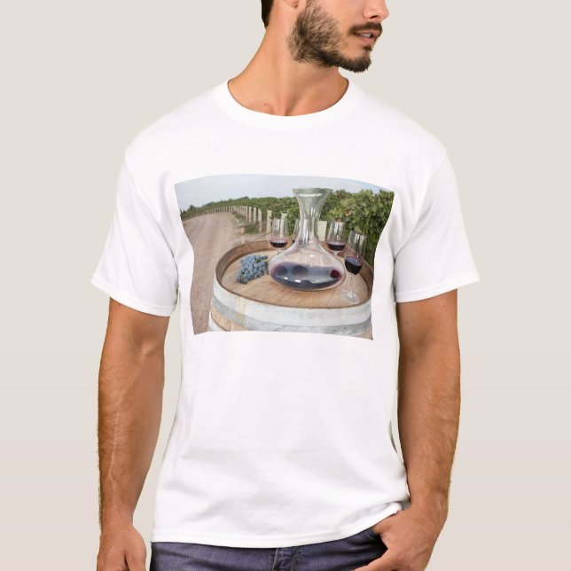 T-shirt Vinho tinto no vinhedo (Frente)