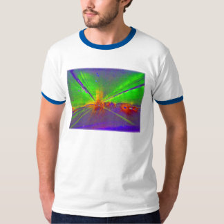T-shirt visão de túnel com café