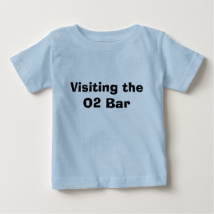 T-shirt Visitando o bar O2