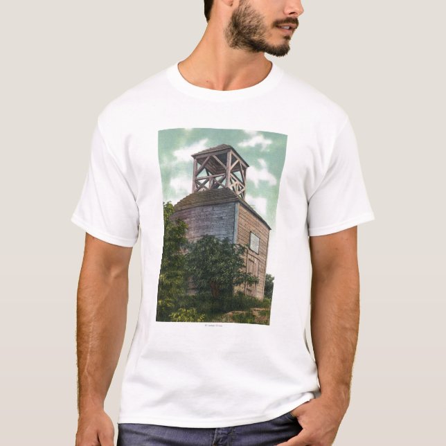 T-shirt Vista da torre de sino velha (Frente)