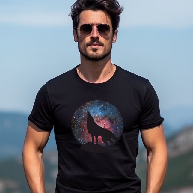 T-shirt Wolf Howling em Galaxy (Wolf Howling in Galaxy Tshirt)