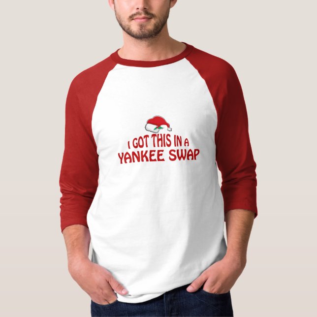 T-shirt Yankee Swap Gift - Santa Hat (Frente)