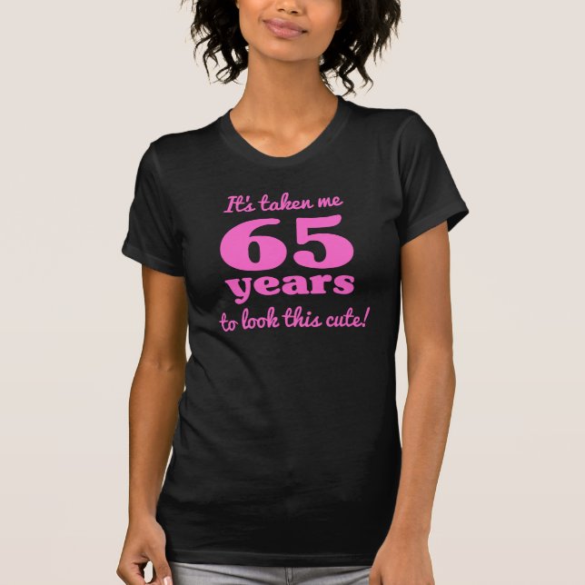 T-shirts 65.º aniversário bonito para as mulheres (Frente)