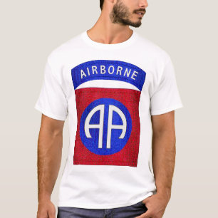 T-shirts 82nd Transportado por via aérea (parte dianteira)