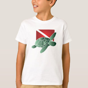 T-shirts A bandeira do mergulho da tartaruga caçoa o