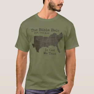 T-shirts A correia de bíblia no deus nós confiamos o