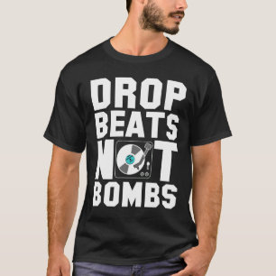 T-shirts A gota bate não bombas