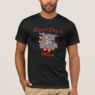 T-shirts A mamã de cão de diabo