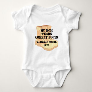 T-shirts A mamã do filho da guarda nacional veste o DCB