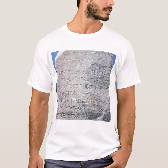 T-shirts A pedra Hellenistic do epigraph, encontrou em (Frente)