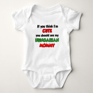 T-shirts Acho que sou uma Mamãe bonita húngara