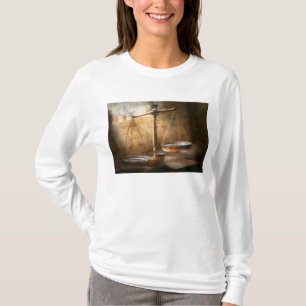 T-shirts Advogado - Escala - Lei equilibrada
