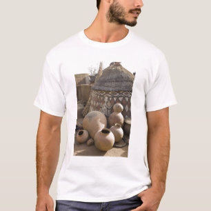 T-shirts África, África Ocidental, Gana, Sirigu. Artesanal