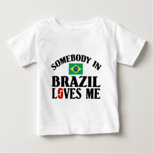 T-shirts Alguém em Brasil ama-me