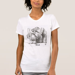 T-shirts Alice aventura-se o país das maravilhas