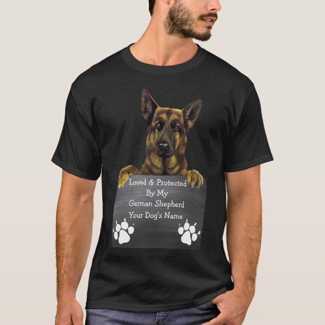T-shirts Amado e protegido pelo meu German shepherd: Nome d (Frente)