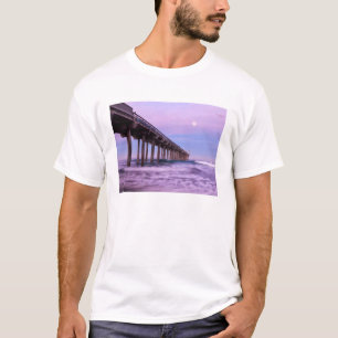 T-shirts Amanhecer roxo sobre o píer, Califórnia