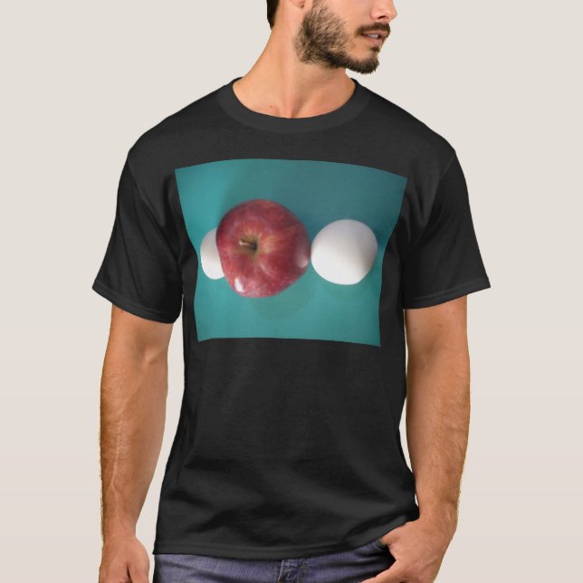 T-shirts Amigos do Café da Manhã: Dois Ovos $uma Apple Aind (Frente)