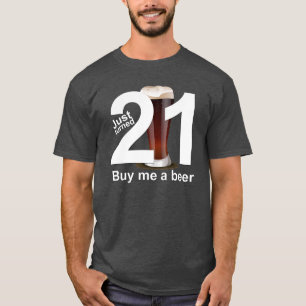 T-shirts Apenas 21 girados compra-me um T do ANIVERSÁRIO d
