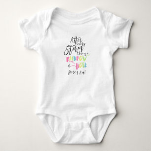 T-shirts Após cada tempestade há um Bodysuit do arco-íri