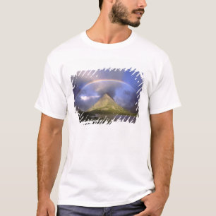 T-shirts Arco-íris completo e céu tempestuoso sobre Grinnel