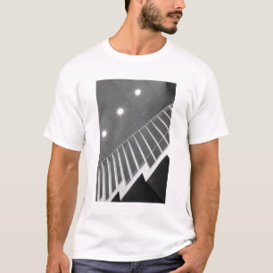 T-shirts Ásia, Japão, Tóquio. Escadas no Tóquio