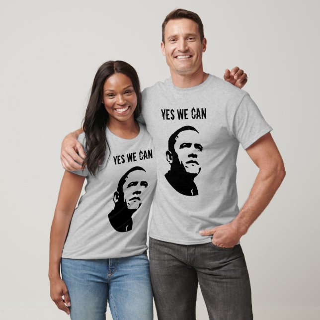 T-shirts Barack Obama: SIM, PODEMOS. Manga longa (Unissex)