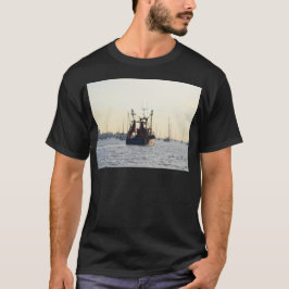 T-shirts Barco de Pesca Paz e Abundância ao Amanhecer