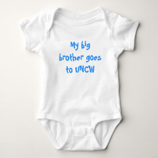 T-shirts bebê da uncw