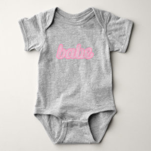 T-shirts Bebê texto lindo jeans gráfico rosa