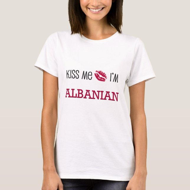 T-shirts Beije-me que eu sou ALBANÊS (Frente)