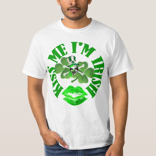 T-shirts Beije-me Sou irlandês, Dia de São Patrício engraça (Frente)