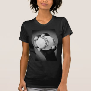 T-shirts beisebol na mão