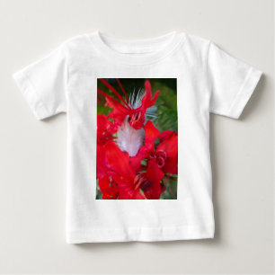 T-shirts Beleza Delicada: Flor Vermelho com Pena Branca