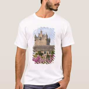 T-shirts Belos jardins e famoso castelo na Escócia 2