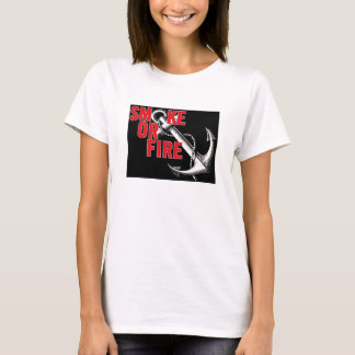 T-shirts boneca do fumo ou do fogo