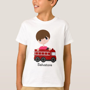 T-shirts Bonito, menino com carro de bombeiros