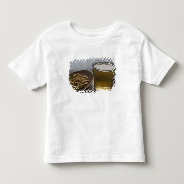 T-shirts Brasil. Um copo de Guarana Energy refrescante (Frente)