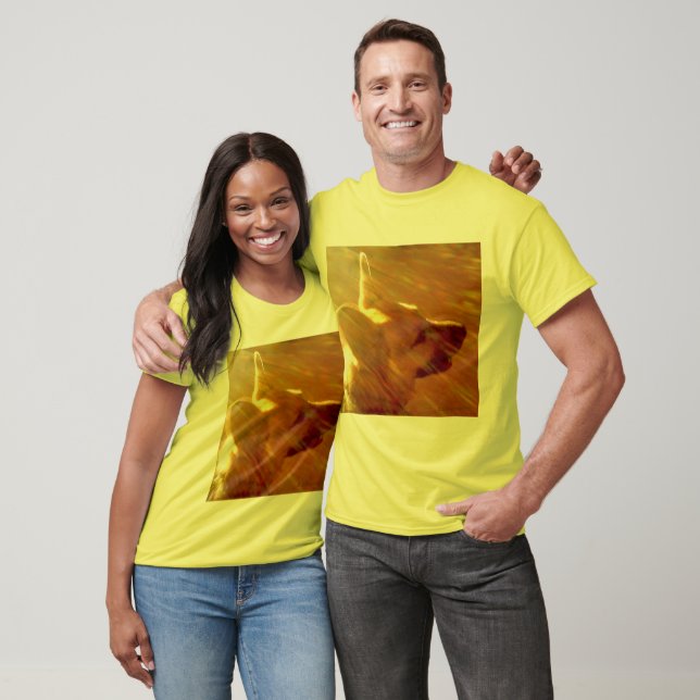 T-shirts Brilho Em Mim German shepherd Preto E Tan (Unissex)
