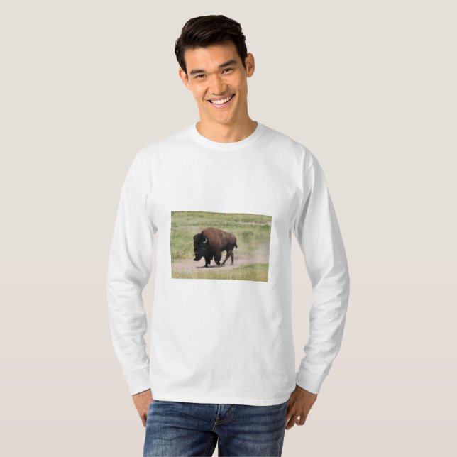 T-shirts Buffalo em movimento, fotografia (Frente Completa)