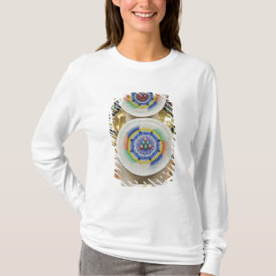 T-shirts Butão. Bolos cerimoniais feitos por monges adornam