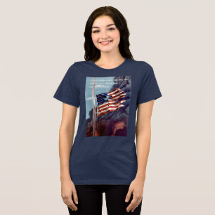 T-shirts Caído mas não esquecido