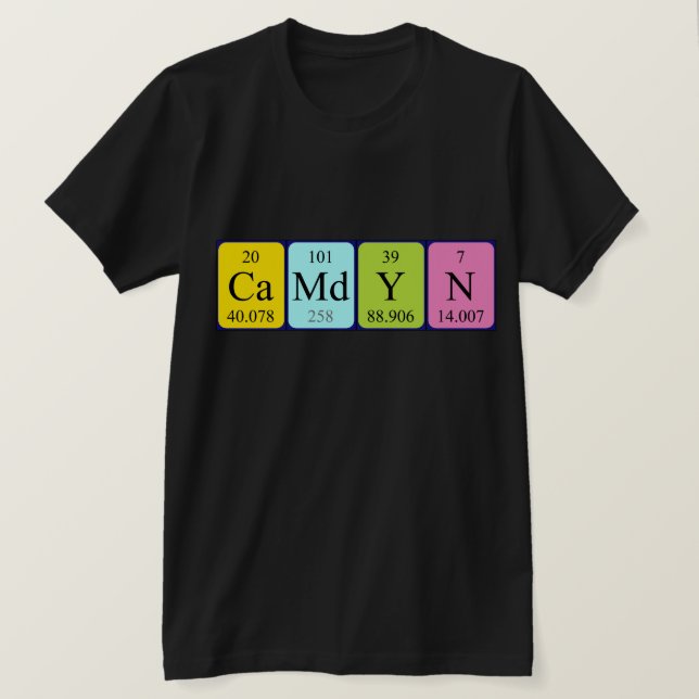 T-shirts Camdyn periódico mesa (Frente do Design)