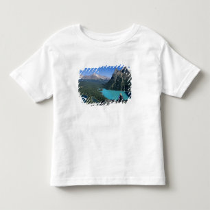 T-shirts Caminhante com vista para o lago de cor turquesa