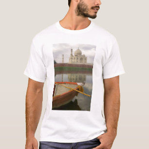 T-shirts Canoa na água com Taj Mahal, Agra, Índia